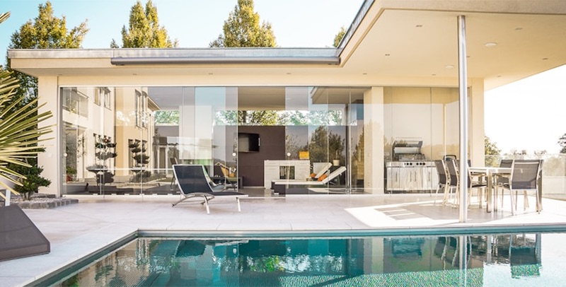 Property at 3304 King George Blvd, Surrey, BC