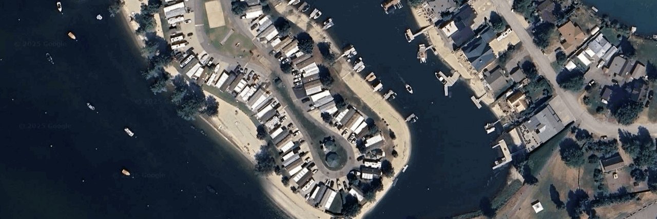 Strata Building building photo