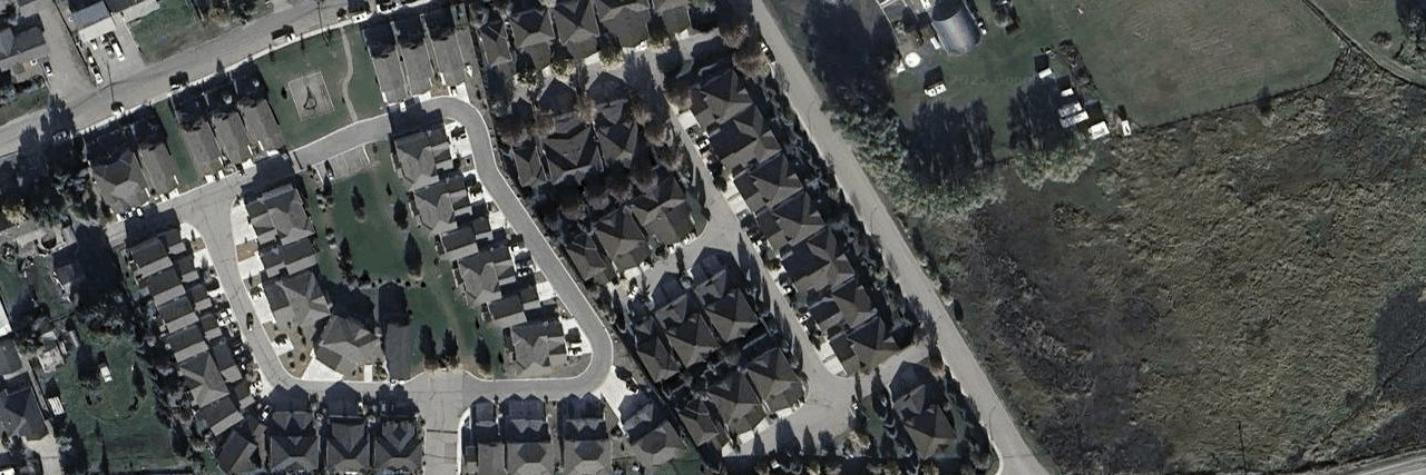 Strata Building building photo