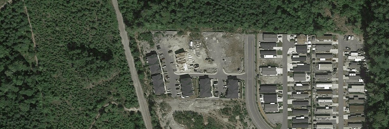 Strata Building building photo