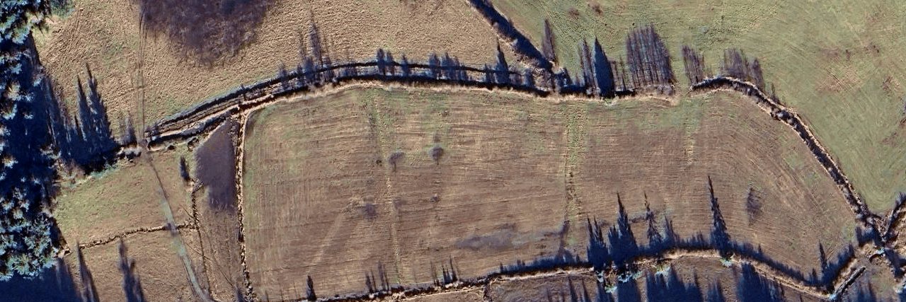 Strata Building building photo