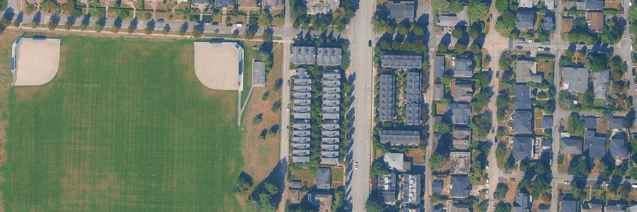 Grand On Oak aerial view