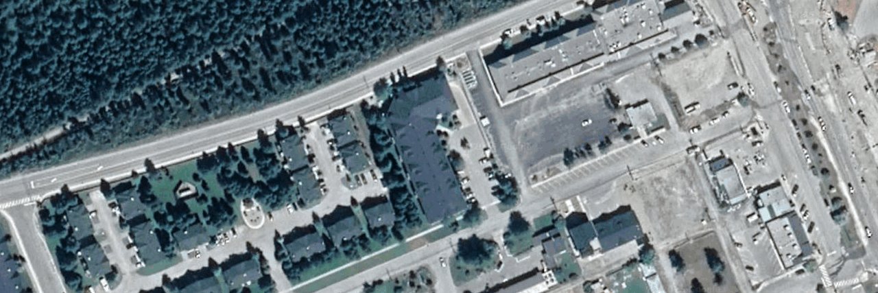 Strata Building building photo