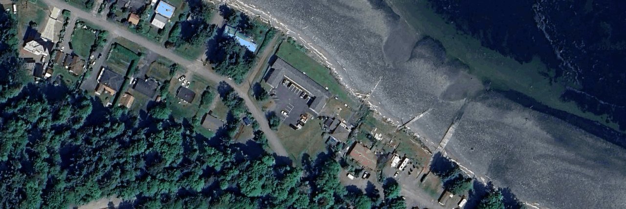 JASPERS SEASIDE RESORT building photo