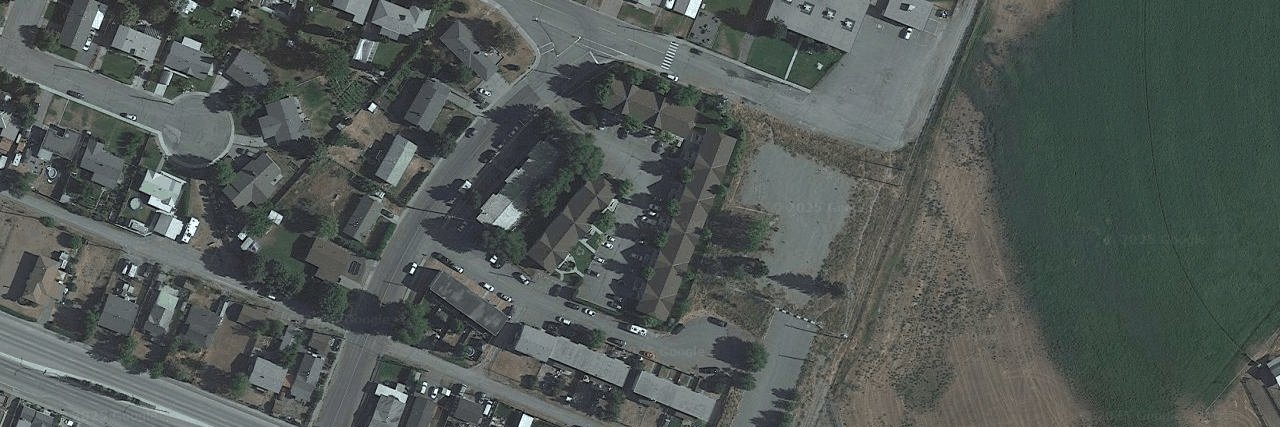 Strata Building building photo