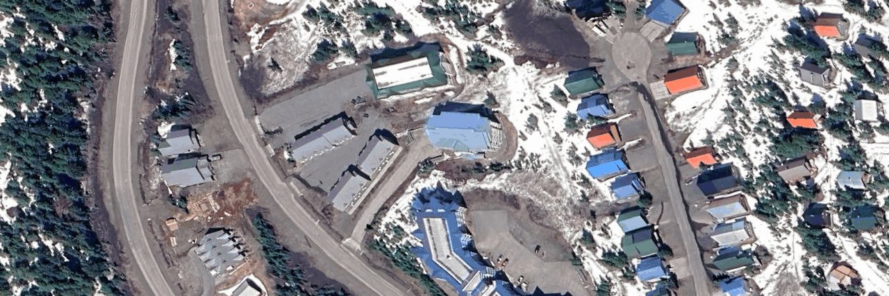 MOUNTAINSIDE LODGE building photo