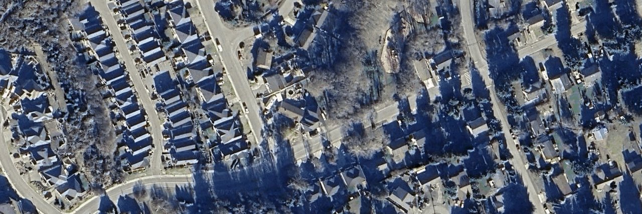 Strata Building building photo