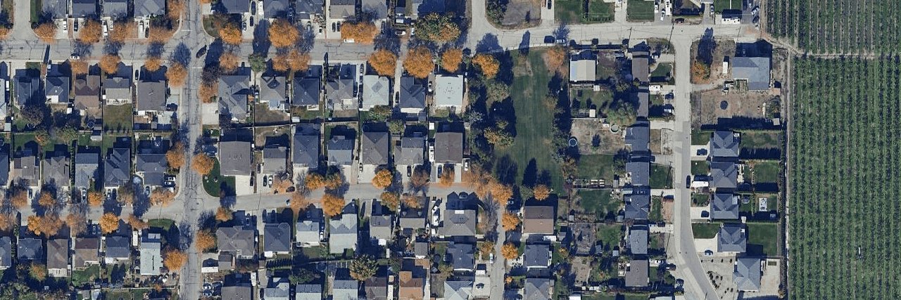 Strata Building building photo