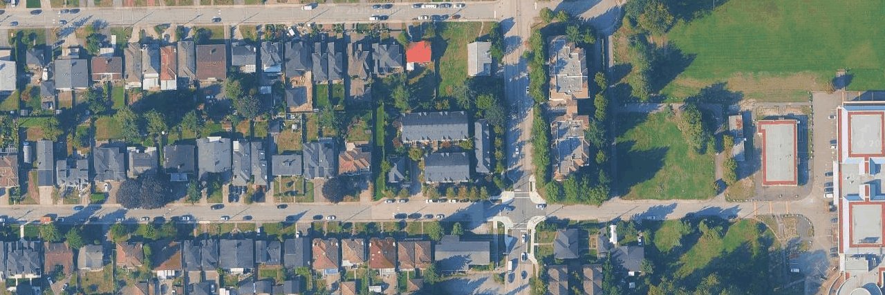 Metro Pointe Gardens aerial view