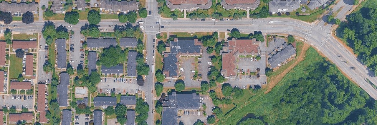 Water's Edge aerial view