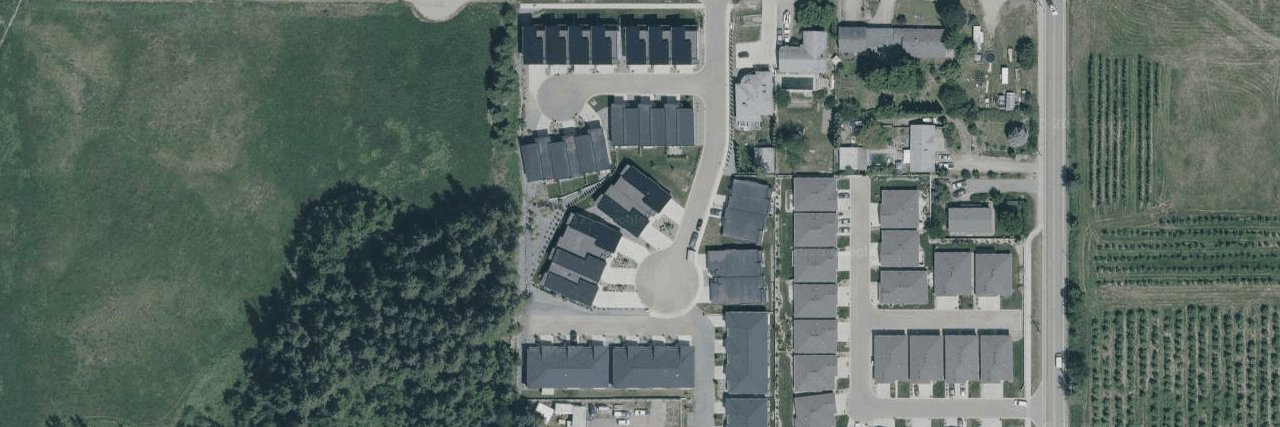 Strata Building building photo