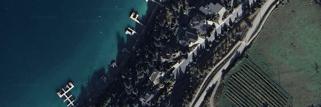 Strata Building building photo