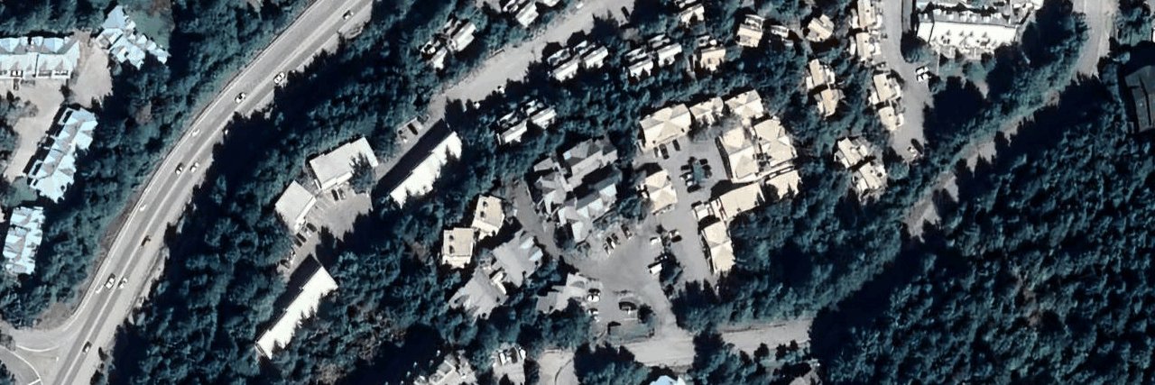 Courtyard aerial view