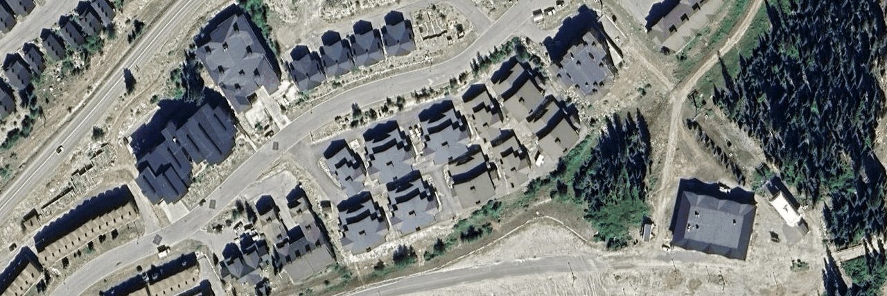 Strata Building building photo