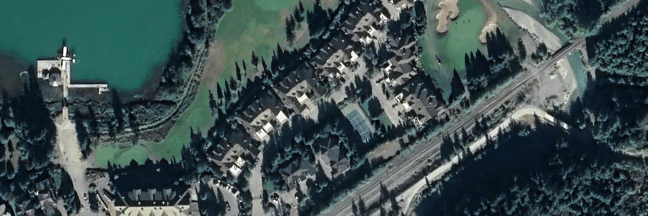 Goldenwood / Green Lake Estates building photo