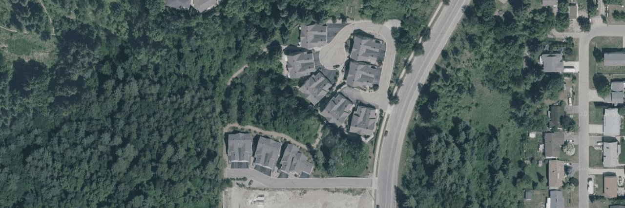 Strata Building building photo