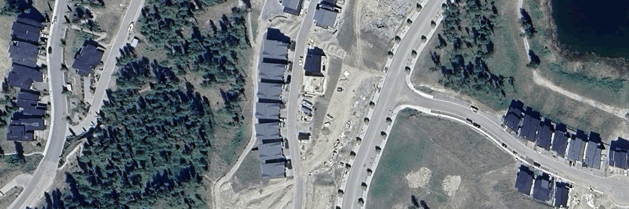 Strata Building building photo