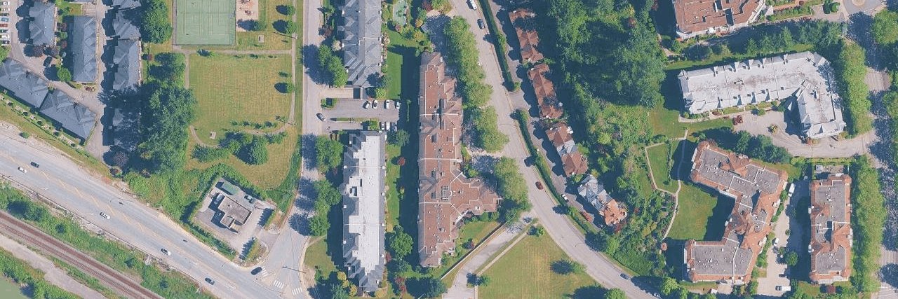 Strata Building building photo