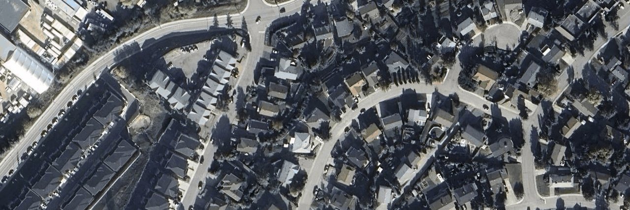 Strata Building building photo