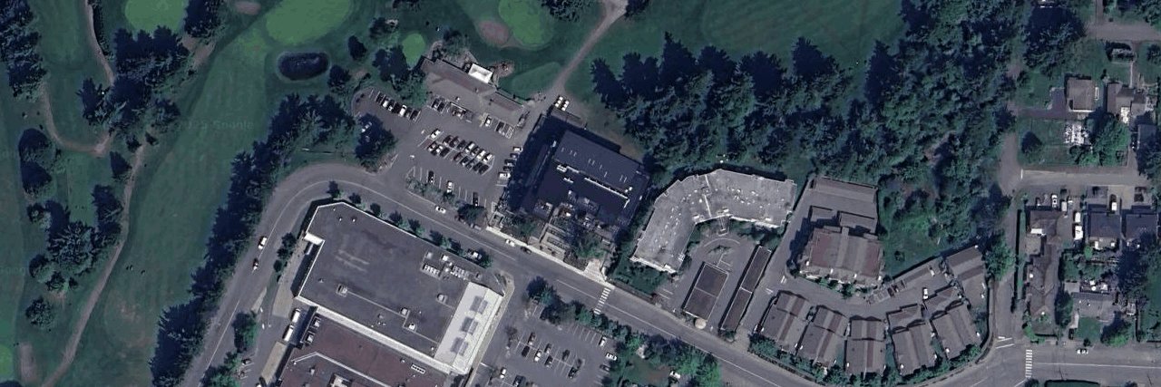 1700 Balmoral building photo