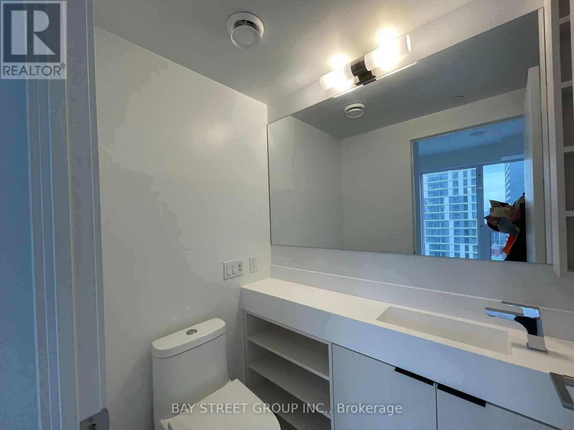 #2701 82 DALHOUSIE STREET - Image 11