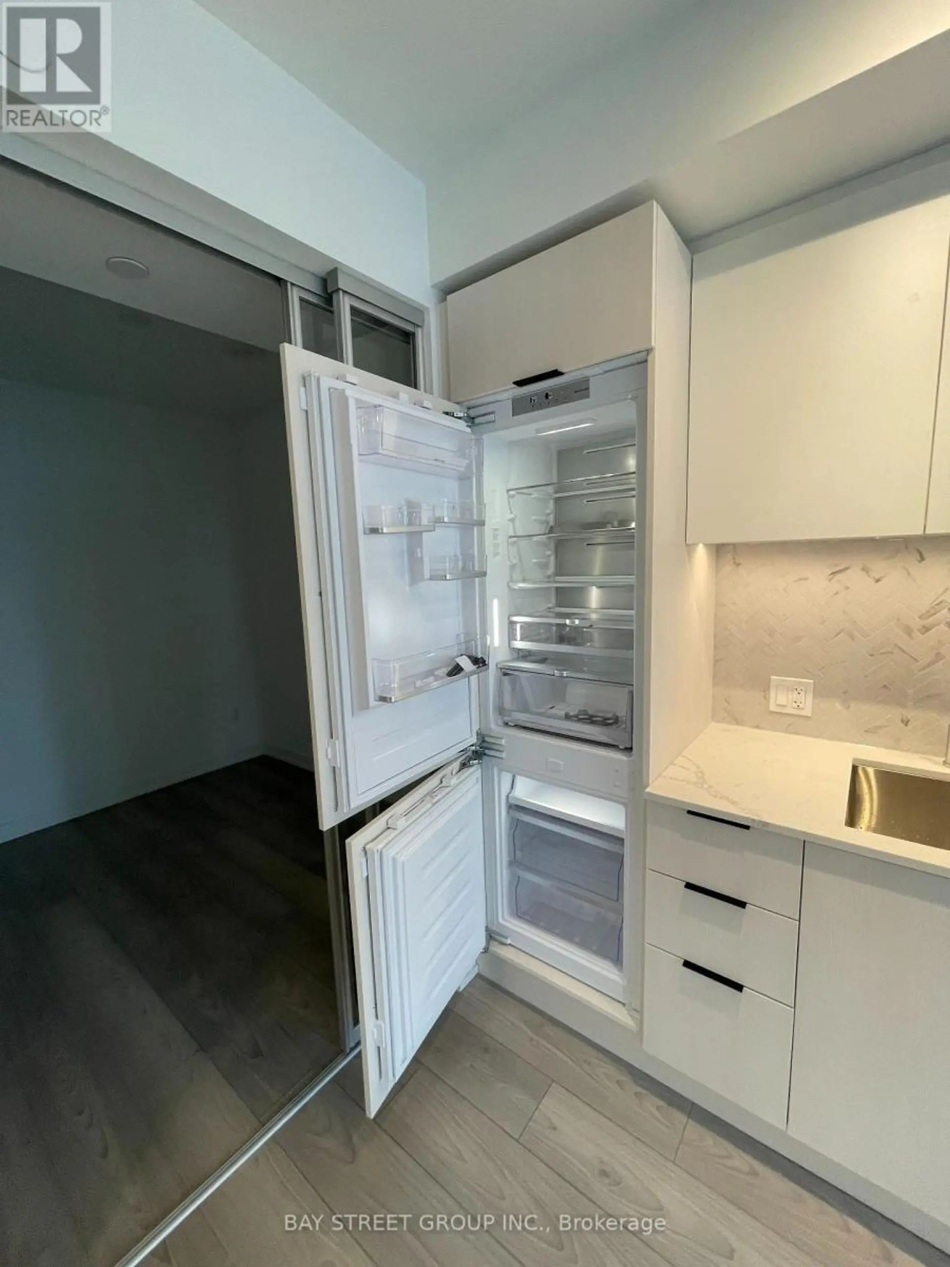 #2701 82 DALHOUSIE STREET - Image 12
