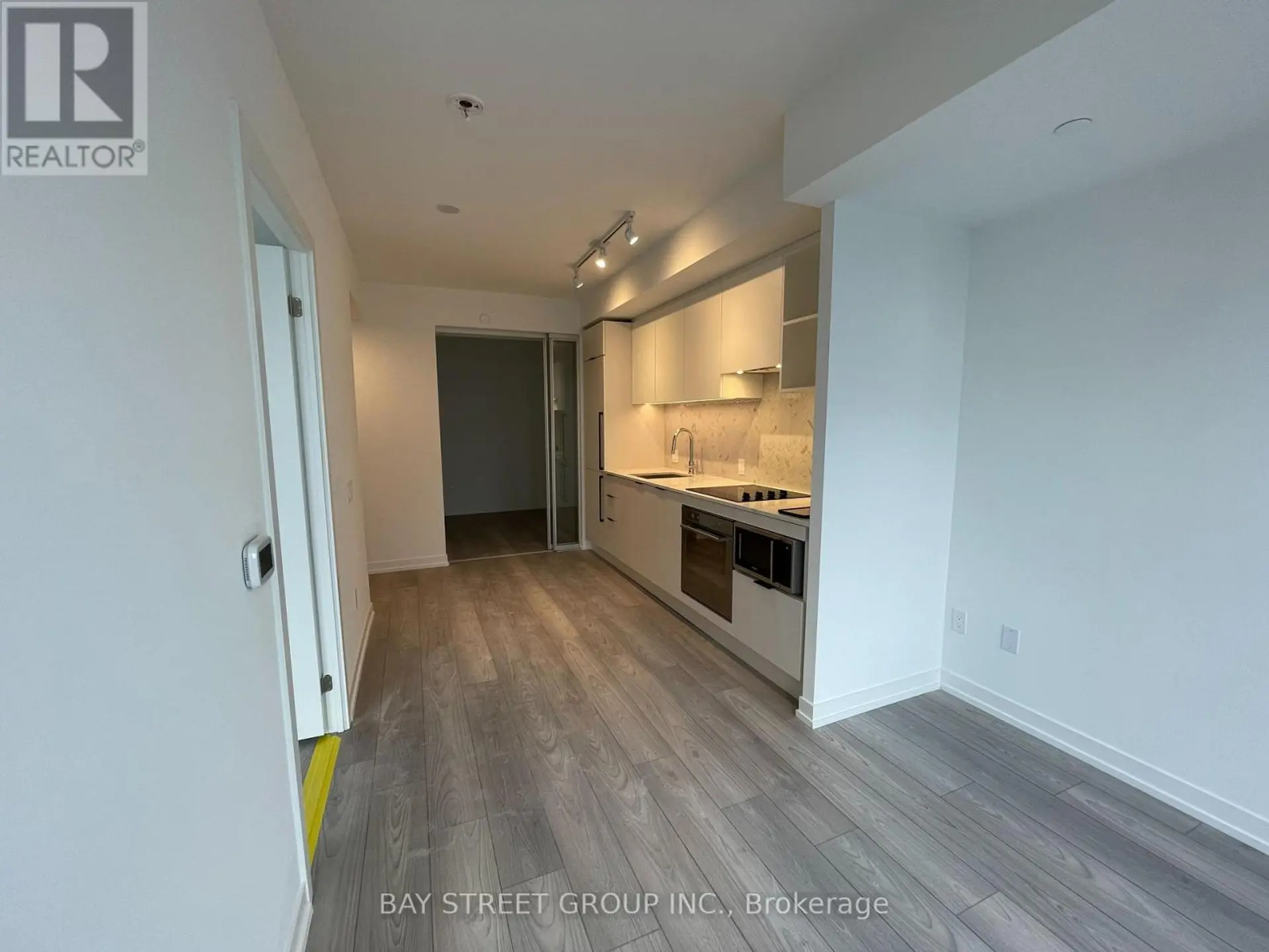 #2701 82 DALHOUSIE STREET - Image 3