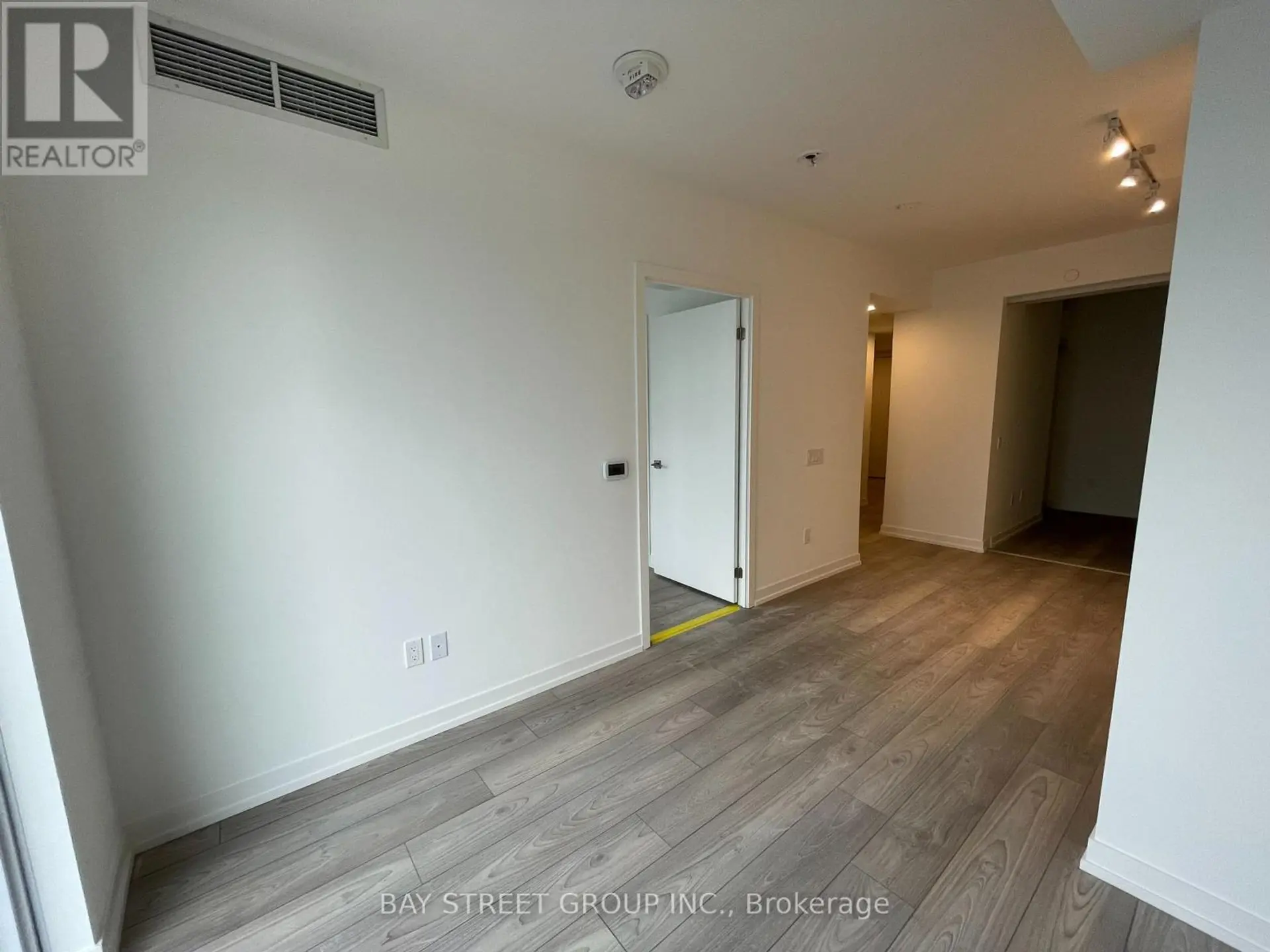 #2701 82 DALHOUSIE STREET - Image 4