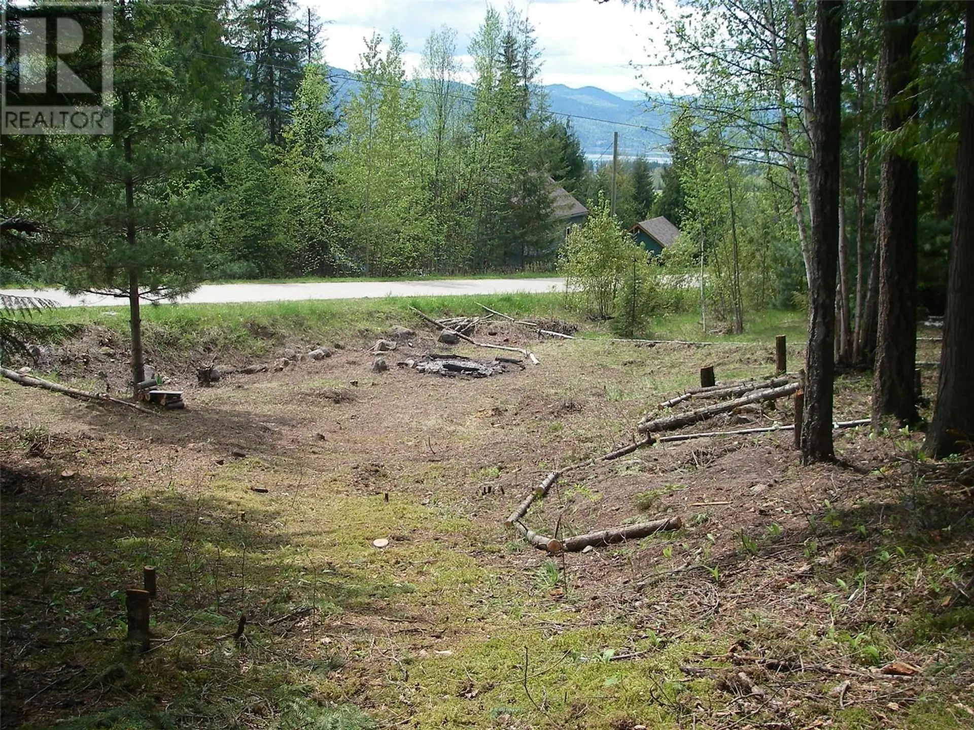 Property at 71 BIRCH CLOSE, Anglemont, BC