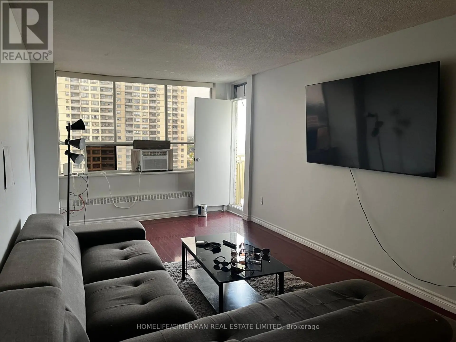 #1508 340 DIXON ROAD - Image 4