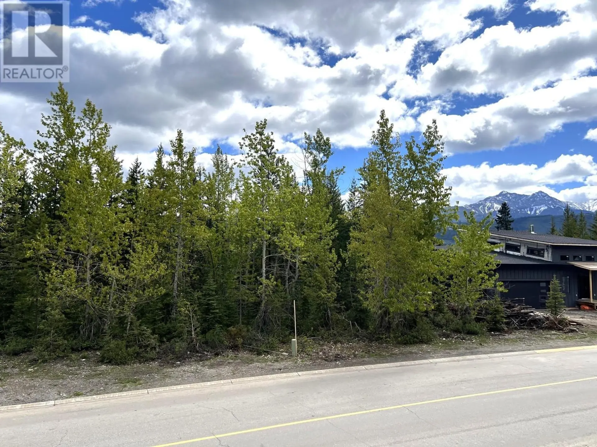 Property at 4 DALLAS PLACE, Elkford, BC