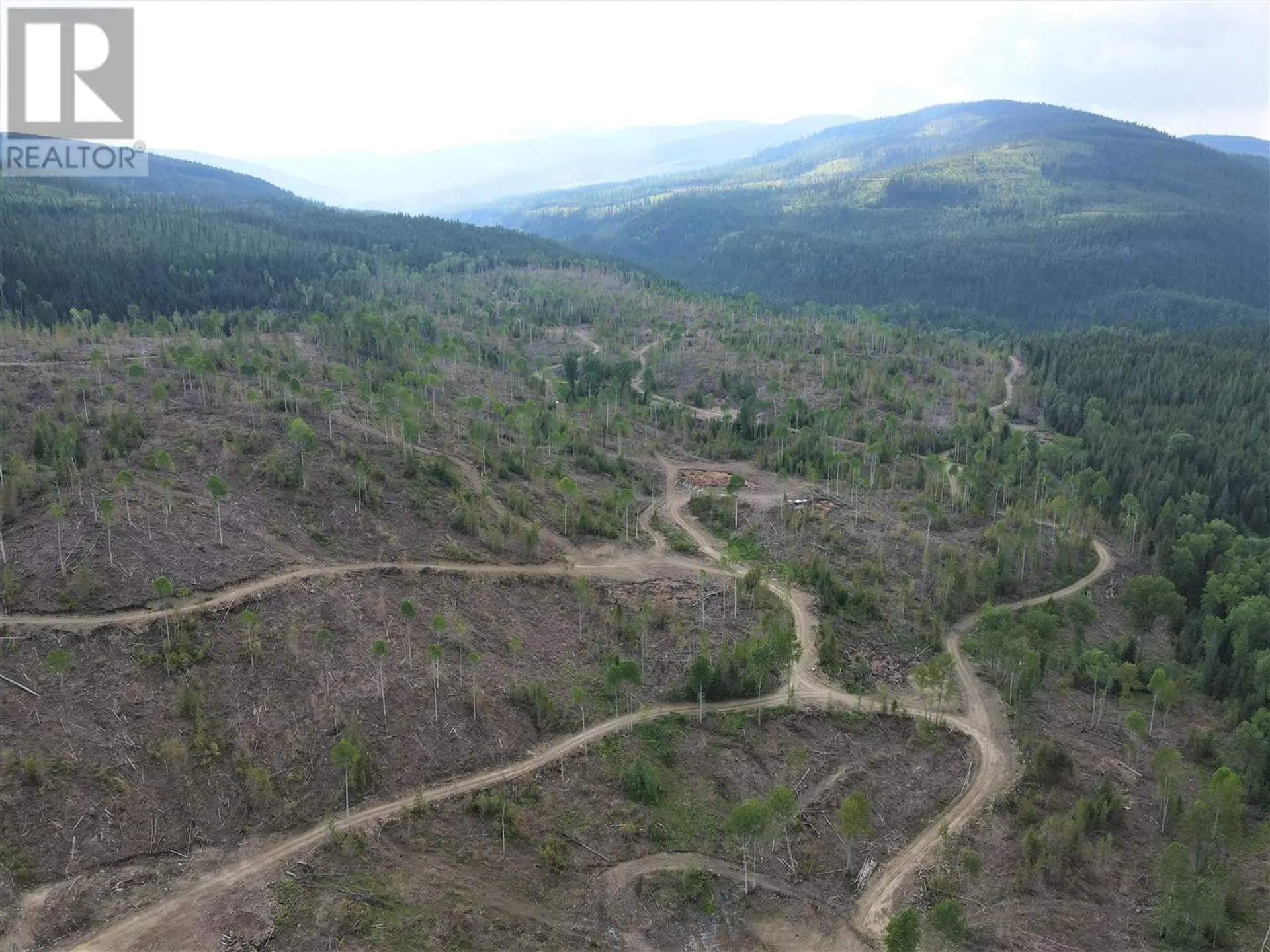 Property at 9468 3 HIGHWAY, Yahk, BC