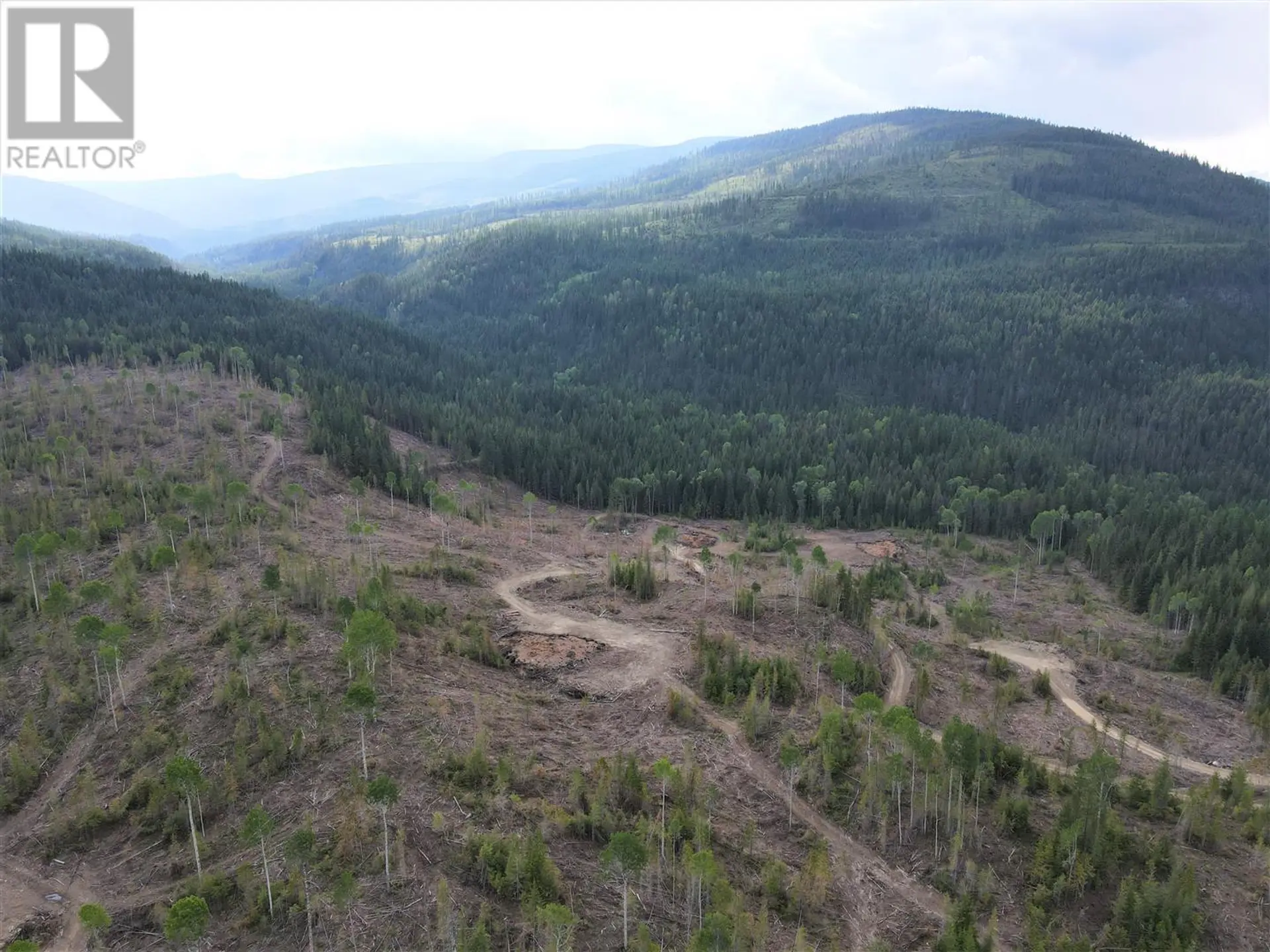 Property at 9468 3 HIGHWAY, Yahk, BC