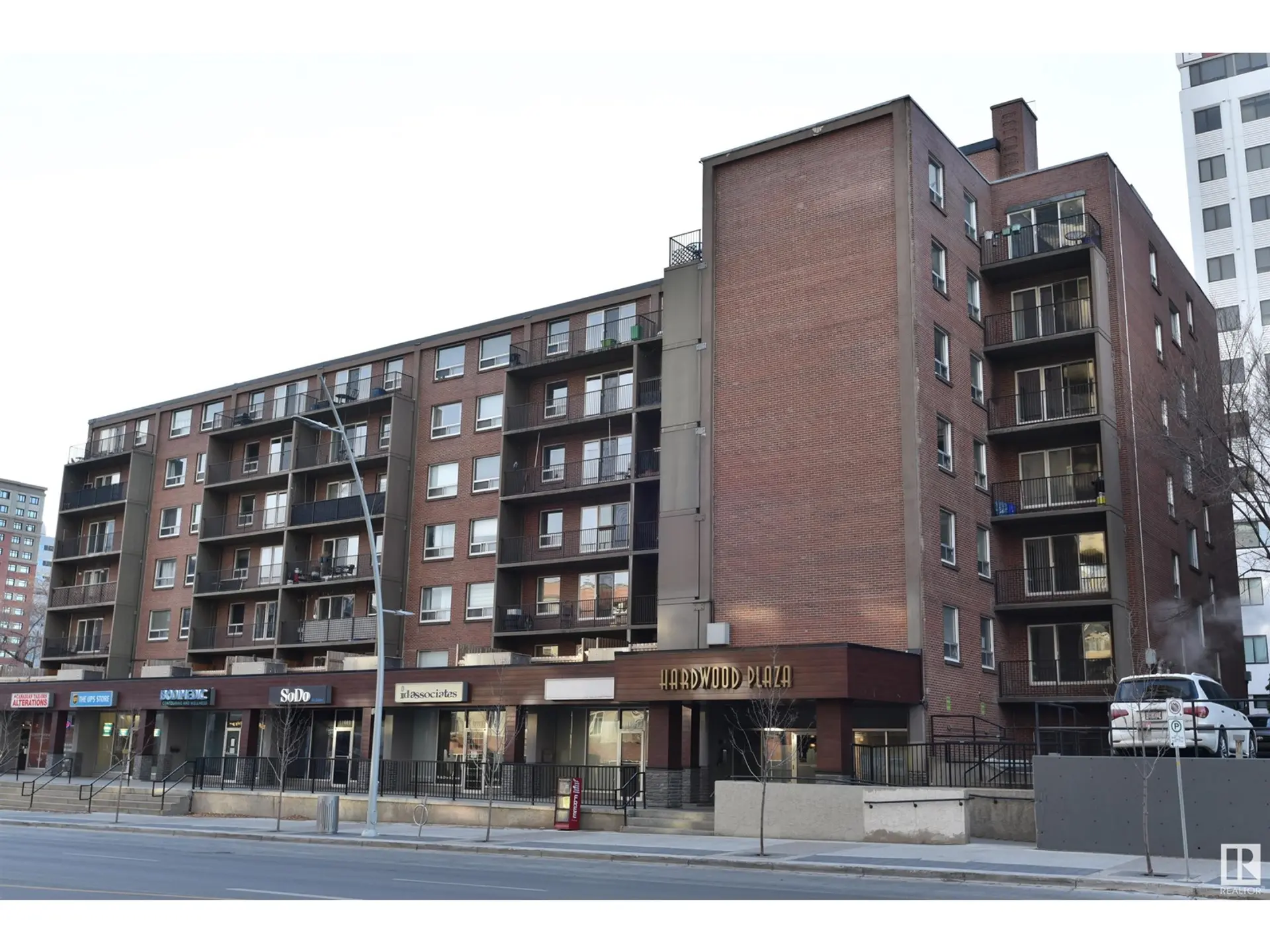 #606 11025 JASPER AV NW - Image 1