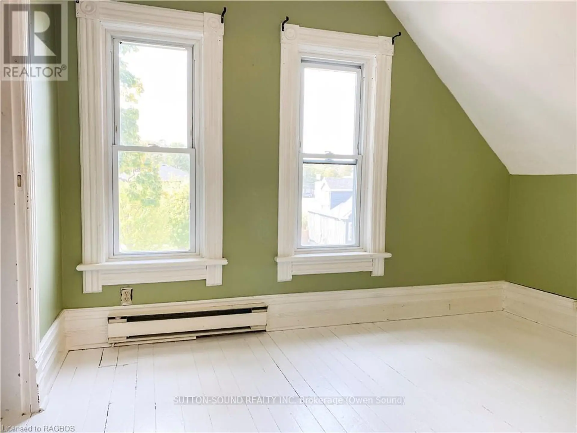 8 ELIZABETH DRIVE - Image 17
