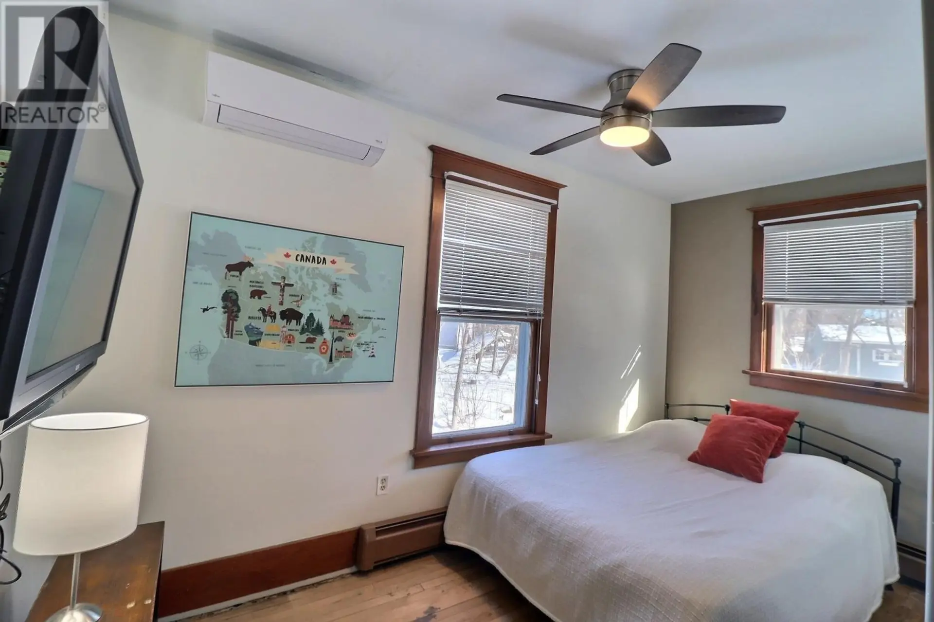 610 Main Street - Image 15