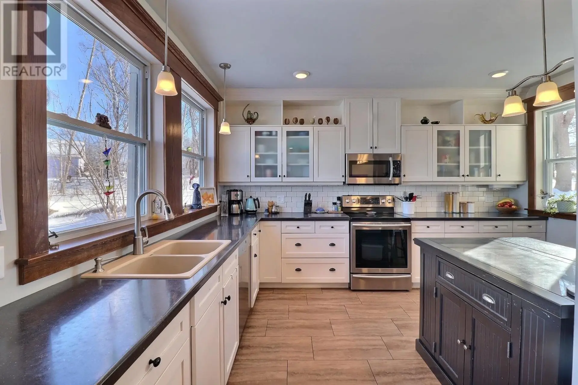 610 Main Street - Image 4