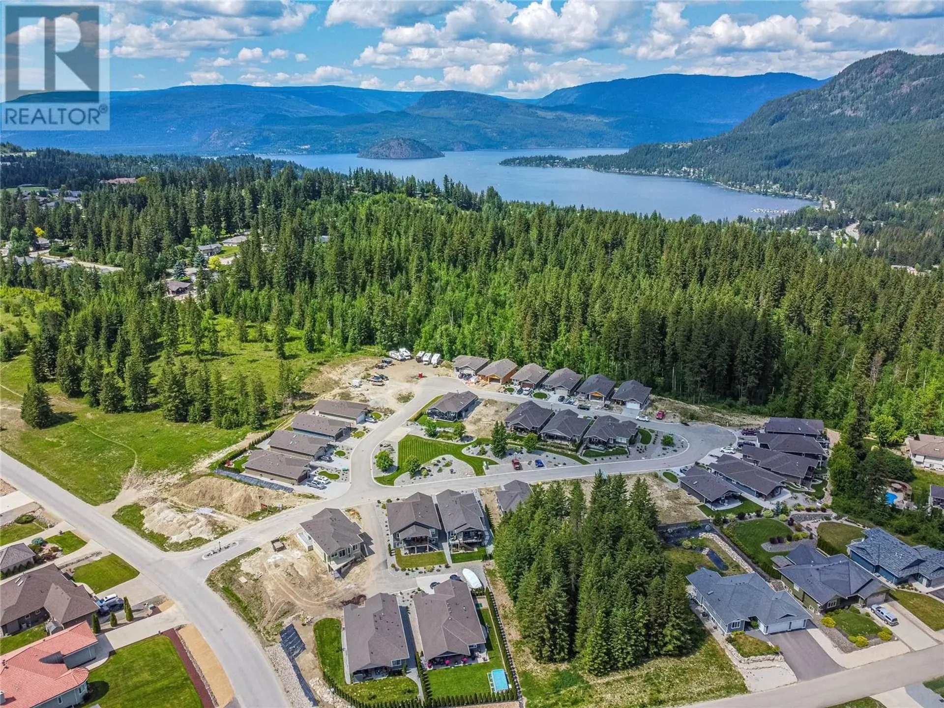 Property at #10 2715 GOLF COURSE DRIVE, Blind Bay, BC