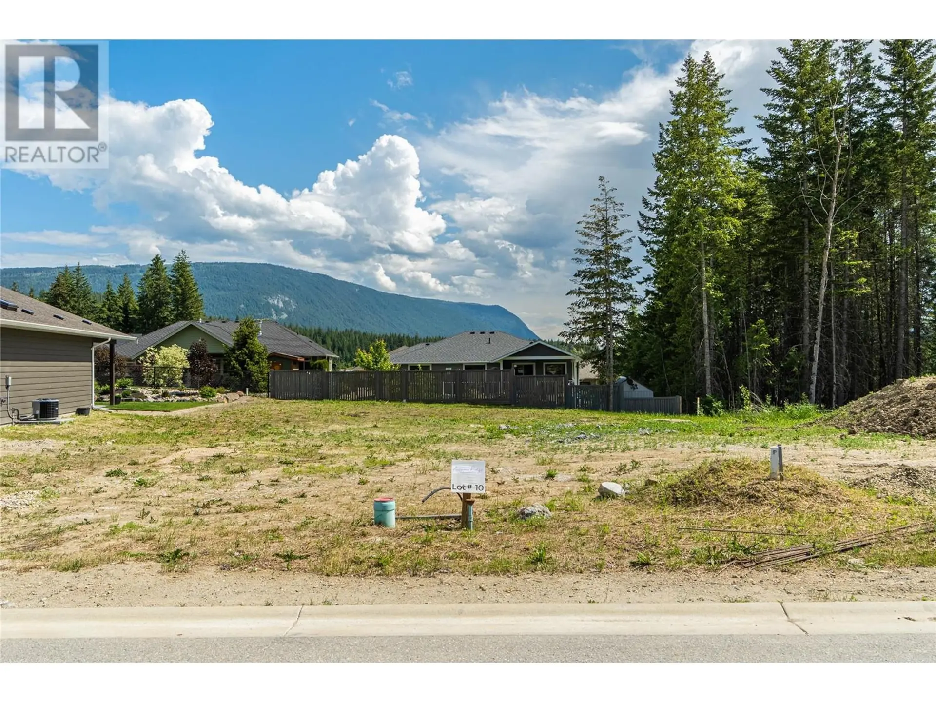 Property at #10 2715 GOLF COURSE DRIVE, Blind Bay, BC