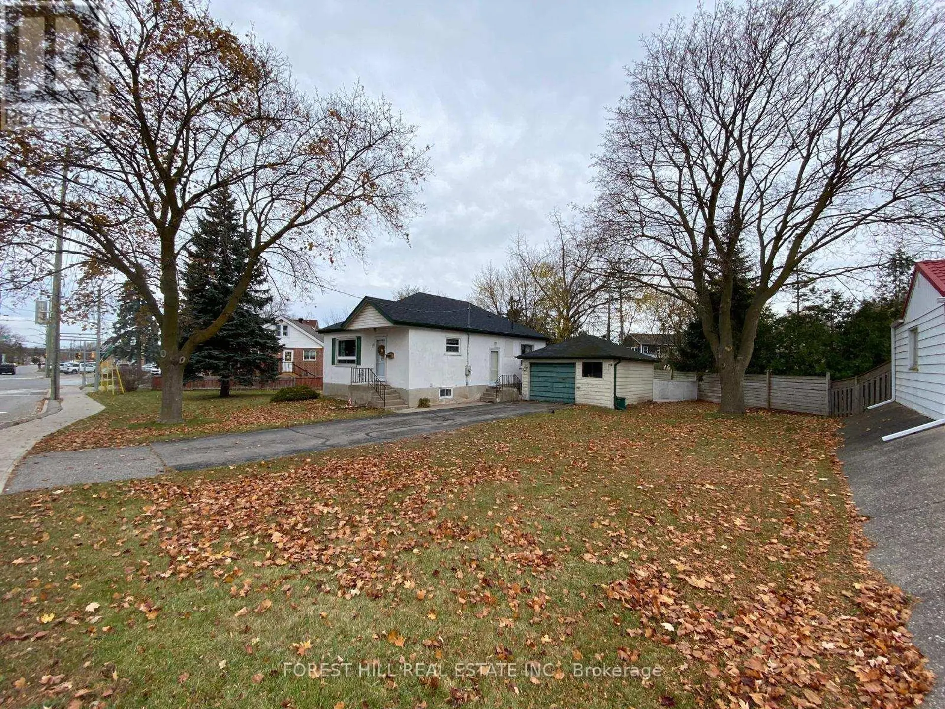 321 INNISFIL STREET - Image 4
