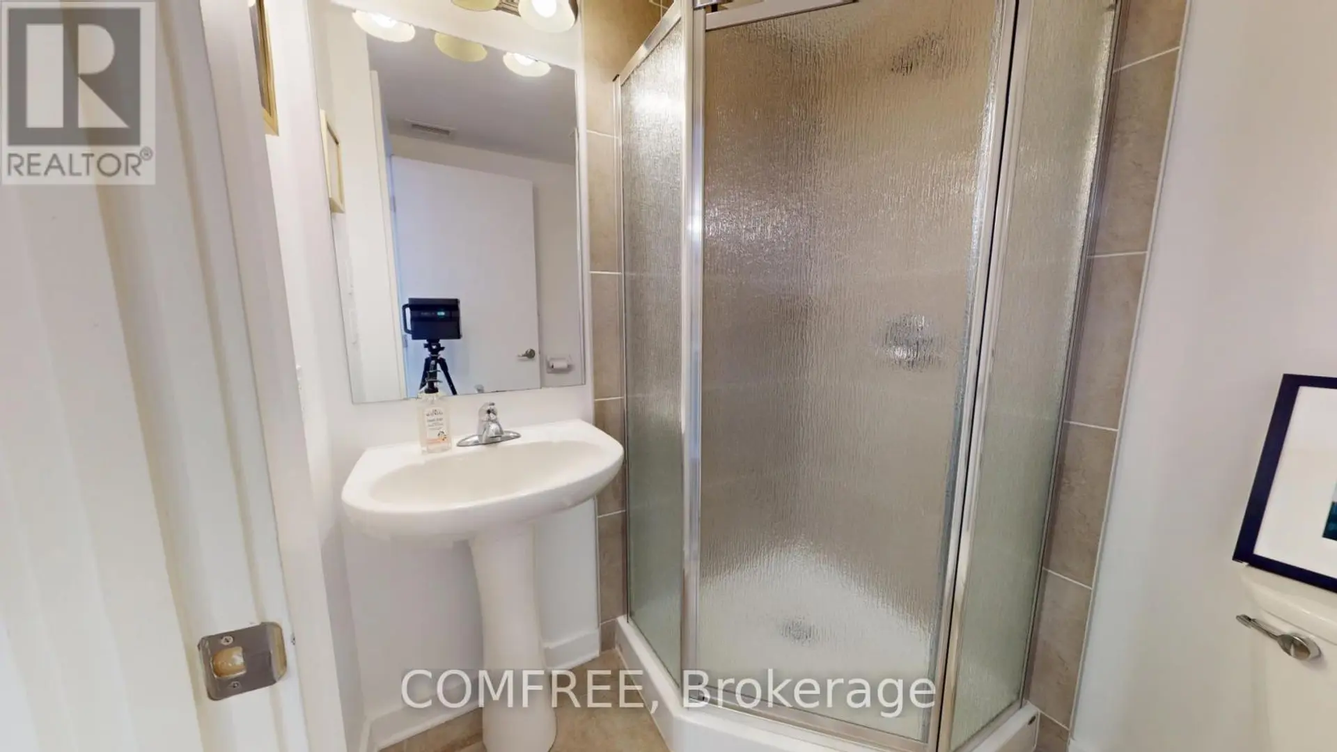 #409 456 KING EDWARD AVENUE - Image 10