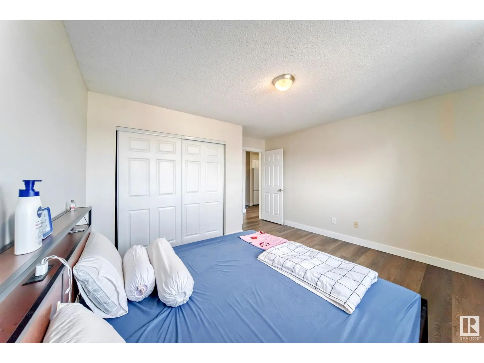 #404 10624 123 ST NW - Image 13