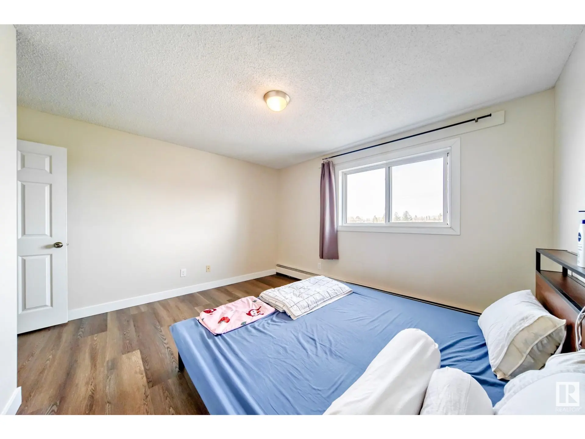 #404 10624 123 ST NW - Image 14