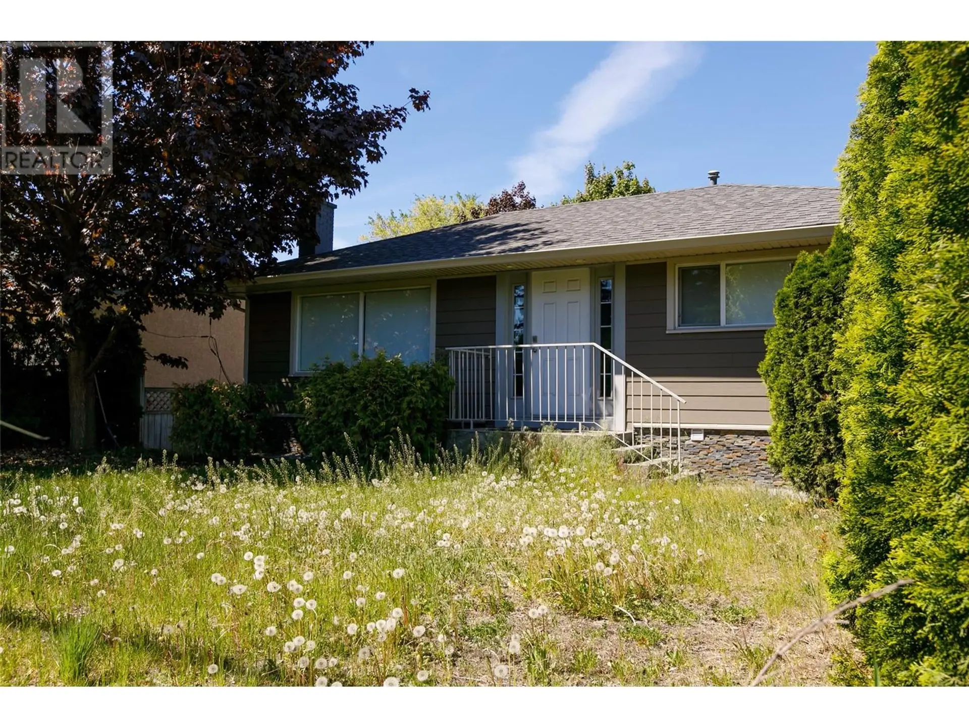 Property at 2830 GORDON DRIVE, Kelowna, BC