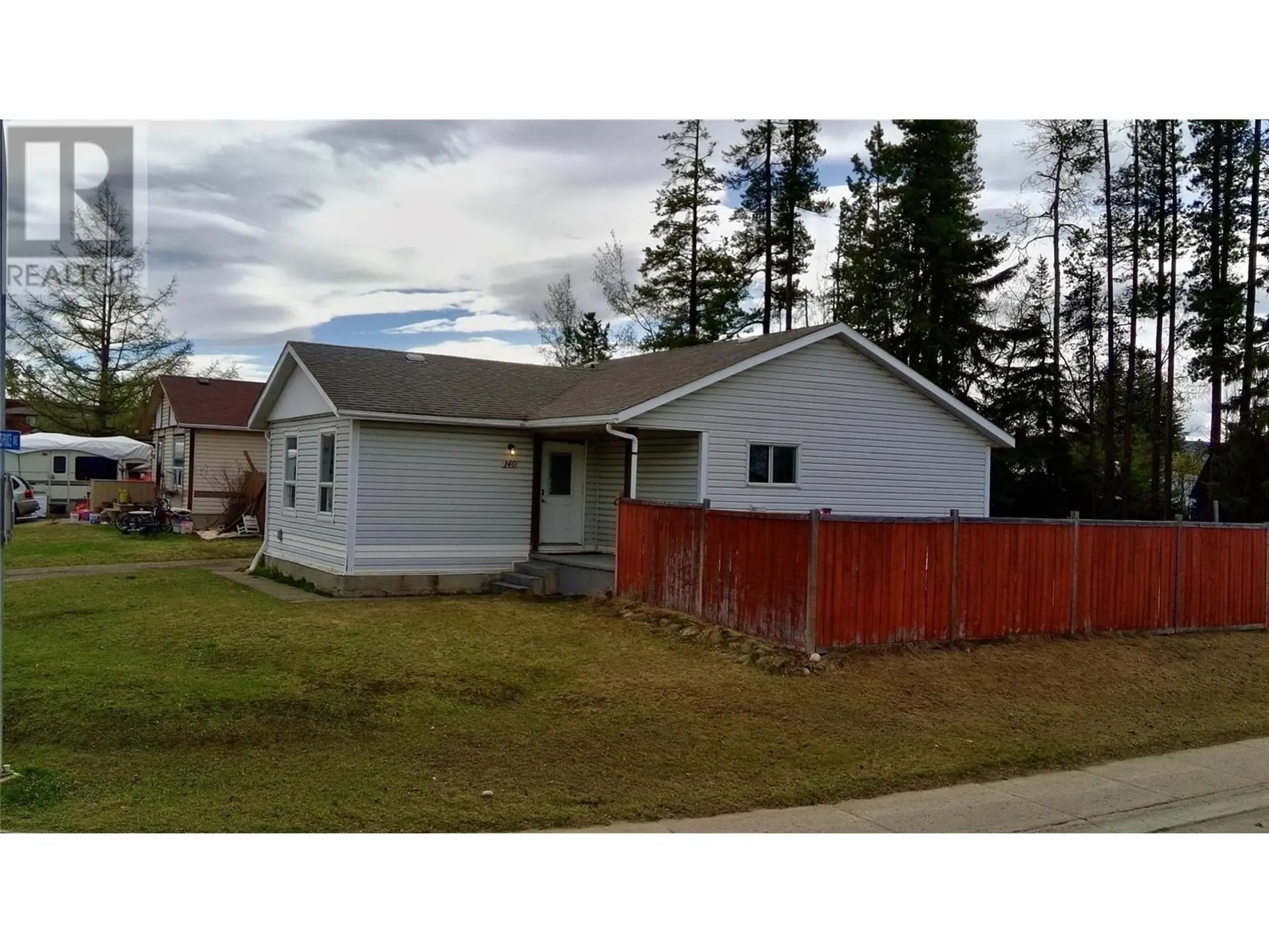 Property at 140 SPRUCE AVENUE, Tumbler Ridge, BC