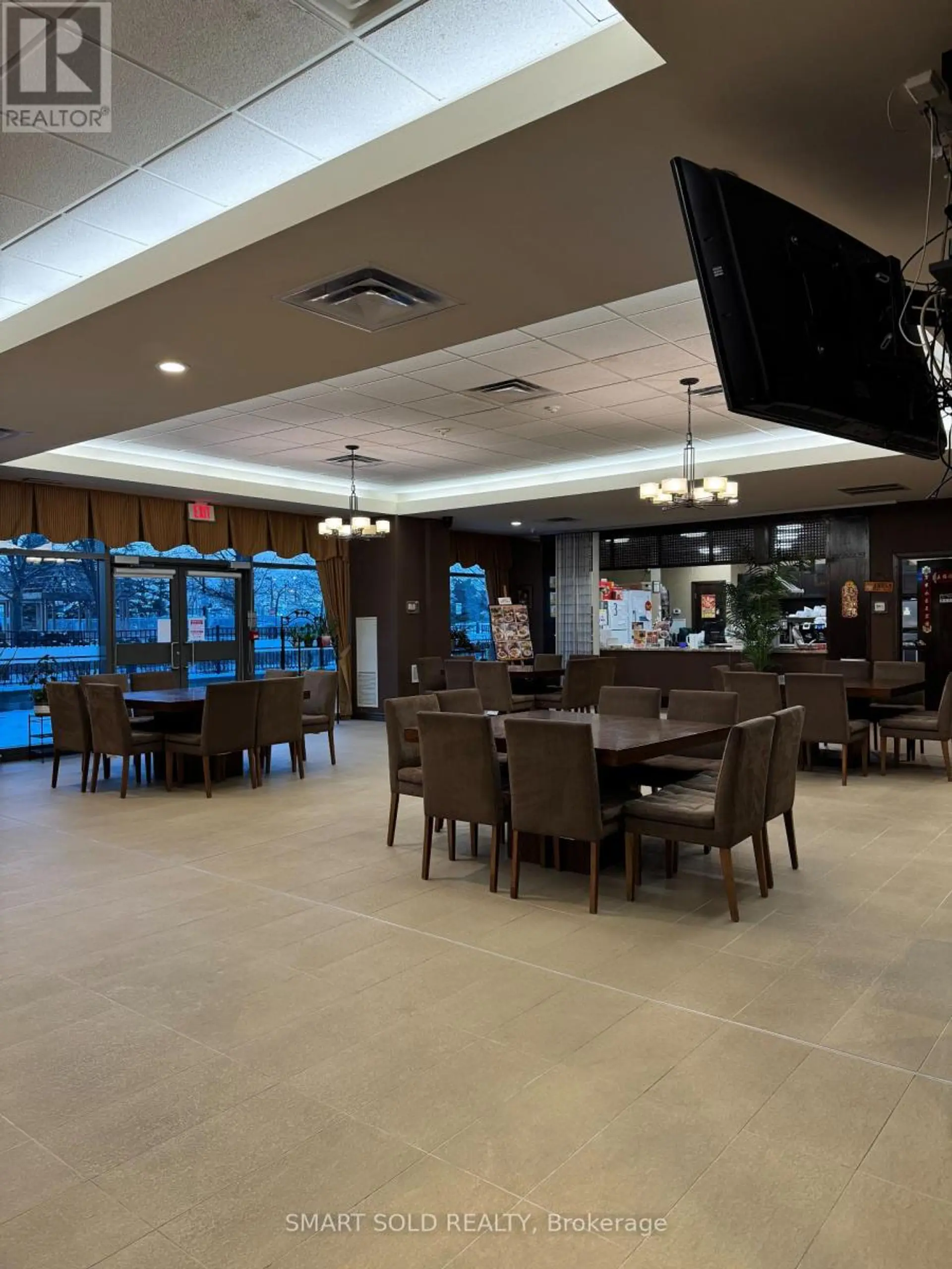 #728 2020 MCNICOLL AVENUE - Image 6