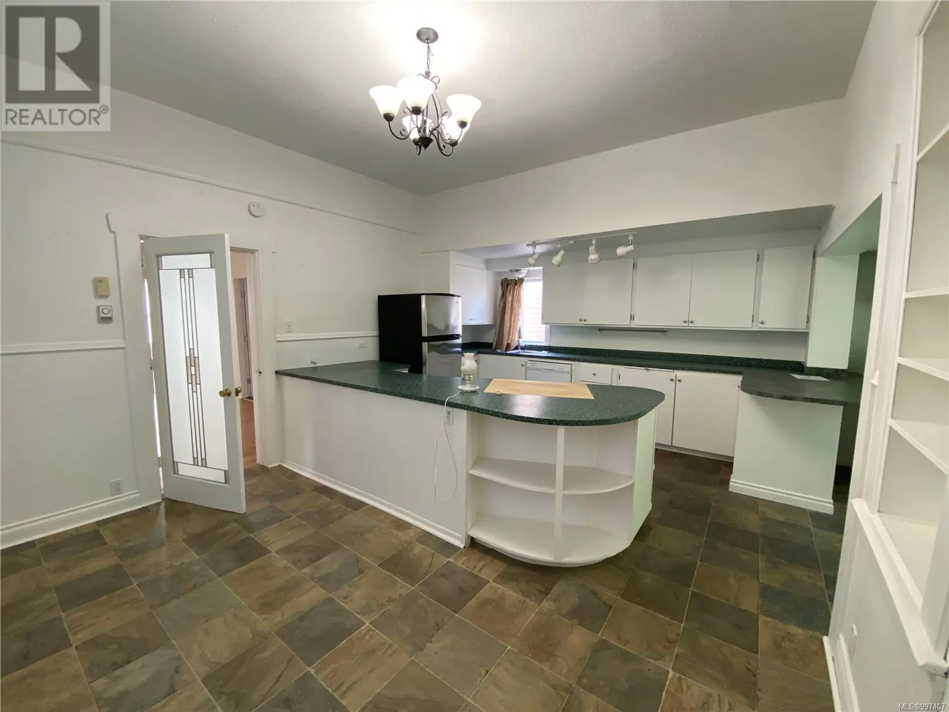 Property at 1729 FOUL BAY RD, Oak Bay, BC