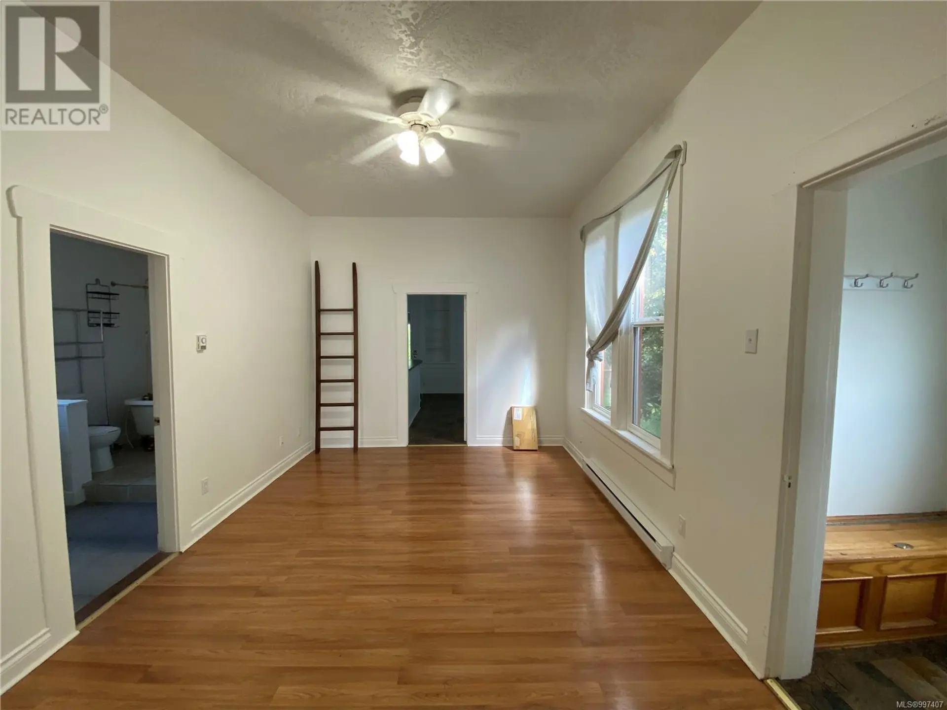 Property at 1729 FOUL BAY RD, Oak Bay, BC