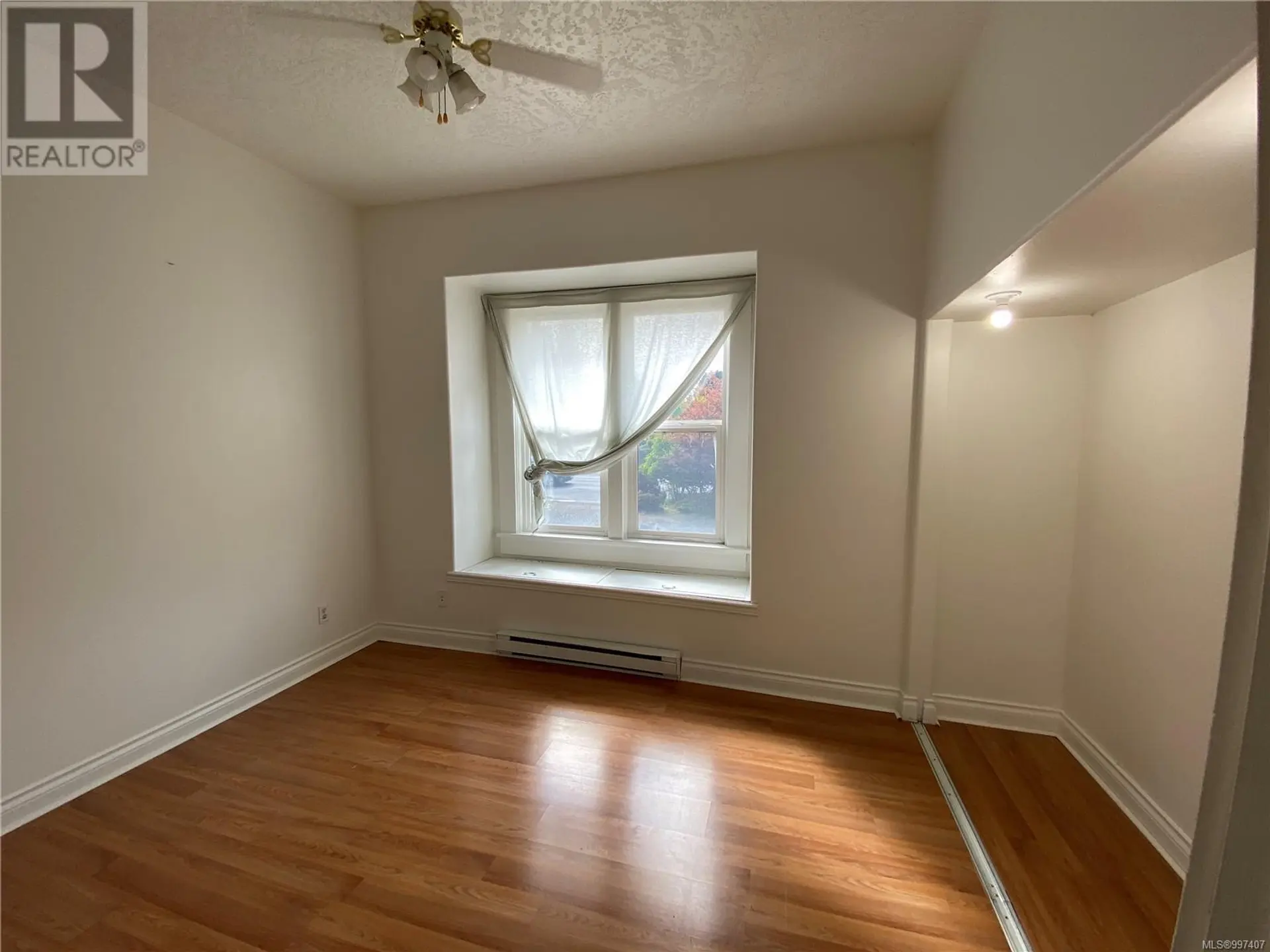 Property at 1729 FOUL BAY RD, Oak Bay, BC