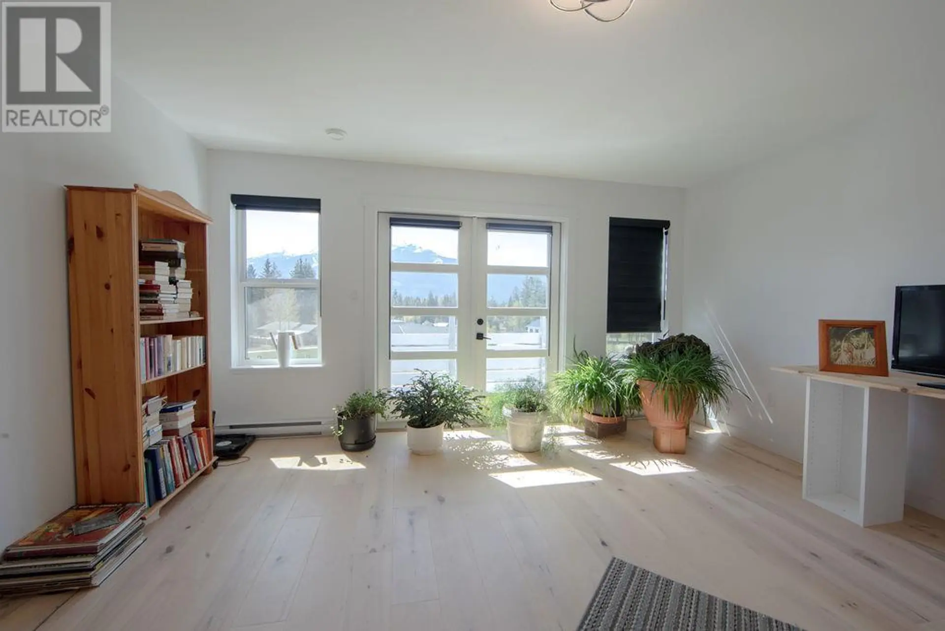 Property at 215 COTSWOLD ROAD, Nakusp, BC